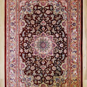 فرش تمام ابریشم-لچک ترنج